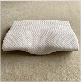 Hellen L. Derila pillow review